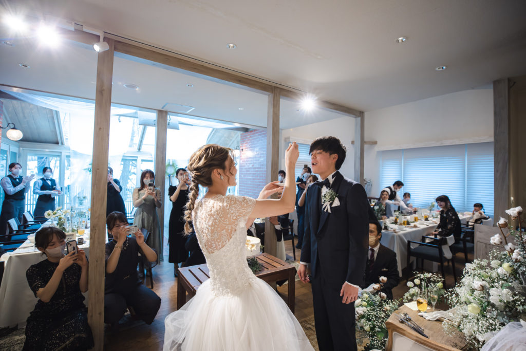 【音楽で伝える感謝の想い】笑顔と涙の結婚式